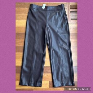 ♦️NWT Ann Taylor faux leather cropped pant
